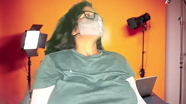 Snapshot of mamoni91 chatting on 10/08/25, 02:46 mamoni91 online show from 10/08/25, 02:46