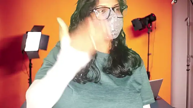 Snapshot of mamoni91 chatting on 09/26/25, 03:13 mamoni91 online show from 09/26/25, 03:13