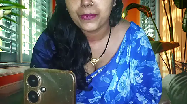 Snapshot of mamoni91 chatting on 03/22/25, 03:41 mamoni91 online show from 03/22/25, 03:41