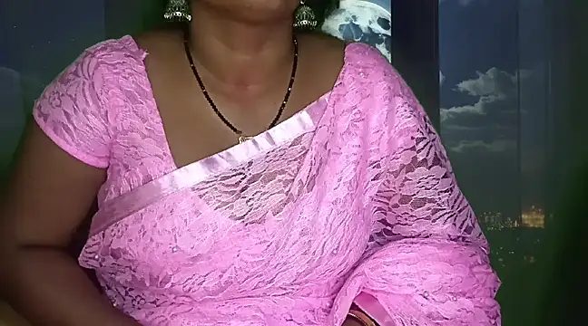 Snapshot of mamoni91 chatting on 03/19/25, 05:39 mamoni91 online show from 03/19/25, 05:39