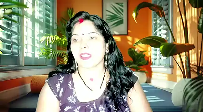 Snapshot of mamoni91 chatting on 02/24/25, 03:33 mamoni91 online show from 02/24/25, 03:33