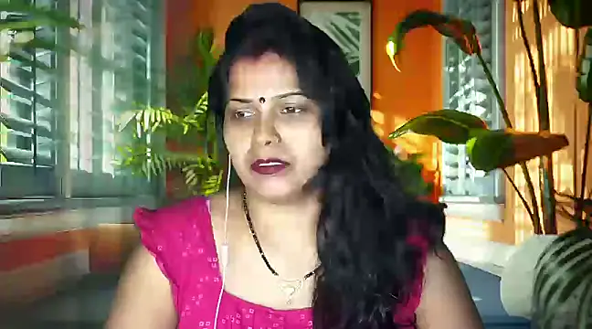 Snapshot of mamoni91 chatting on 03/08/25, 03:28 mamoni91 online show from 03/08/25, 03:28