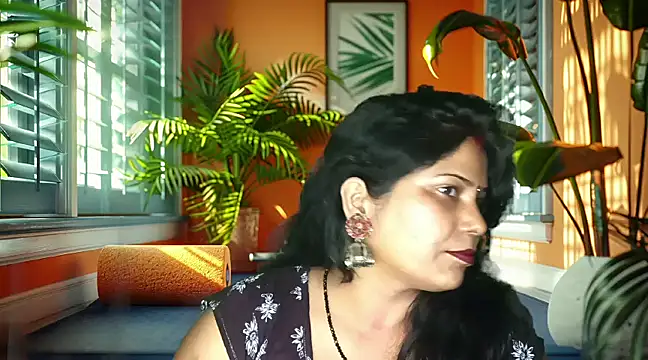 Snapshot of mamoni91 chatting on 03/08/25, 08:22 mamoni91 online show from 03/08/25, 08:22