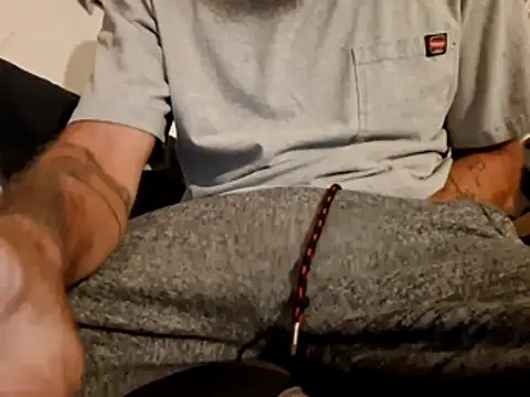 Cantufamily1979 online show from 11/23/25, 12:15