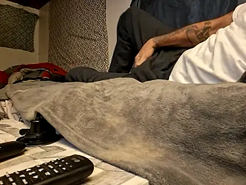 Cantufamily1979 online show from 02/02/26, 07:40