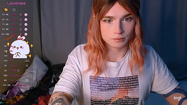 Snapshot of Alice_Hells chatting on 01/27/25, 04:09 Alice Hells online show from 01/27/25, 04:09