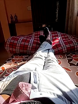 RRahullove69 online show from 12/17/25, 08:08