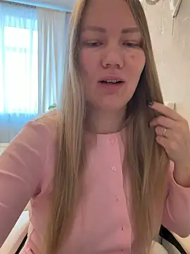 LianaCruz   online show from 04/10/26, 04:41