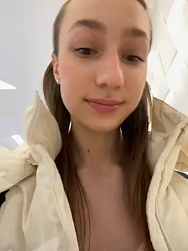 Snapshot of Lia__Love chatting on 02/08/25, 12:39 Lia Love online show from 02/08/25, 12:39