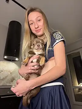 Lia  Love online show from 11/30/25, 02:07