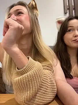 Lia  Love online show from 10/31/25, 02:24