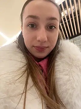 Snapshot of Lia__Love chatting on 01/09/25, 01:13 Lia Love online show from 01/09/25, 01:13