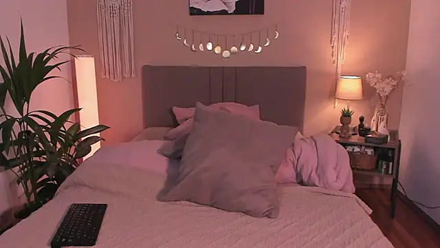 dearmoa online show from 10/21/25, 03:11