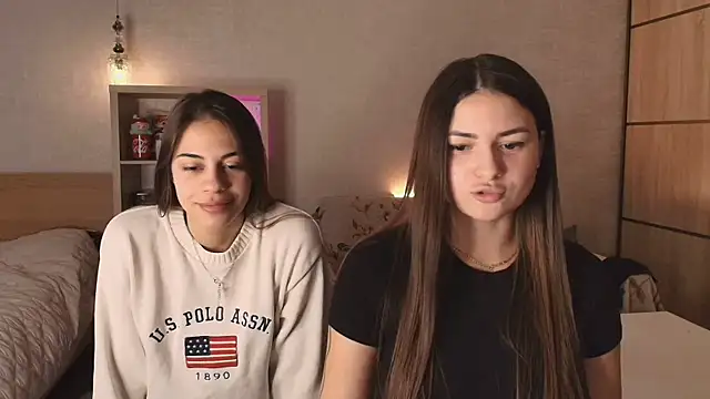 Snapshot of ShySonya chatting on 10/25/25, 11:31 ShySonya online show from 10/25/25, 11:31