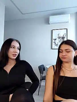 Snapshot of ShySonya chatting on 11/07/25, 11:59 ShySonya online show from 11/07/25, 11:59