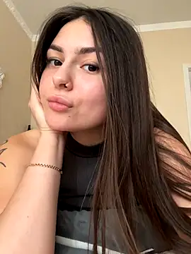 Snapshot of ShySonya chatting on 09/11/25, 09:53 ShySonya online show from 09/11/25, 09:53