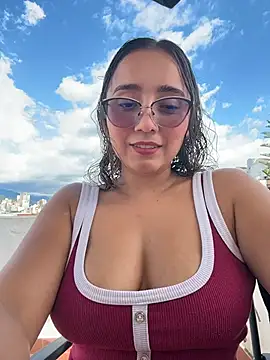 Kay LustyWife online show from 06/20/26, 08:25