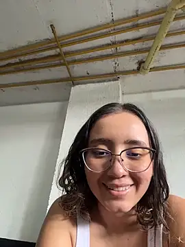 Kay LustyWife online show from 04/19/26, 02:51