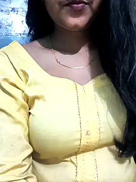 Snapshot of NEETU-89 chatting on 02/24/25, 02:30 NEETU-89 online show from 02/24/25, 02:30