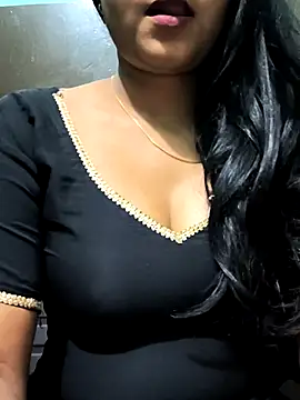 Snapshot of NEETU-89 chatting on 03/03/25, 02:54 NEETU-89 online show from 03/03/25, 02:54