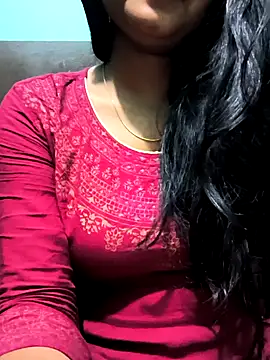 Snapshot of NEETU-89 chatting on 02/11/25, 04:56 NEETU-89 online show from 02/11/25, 04:56
