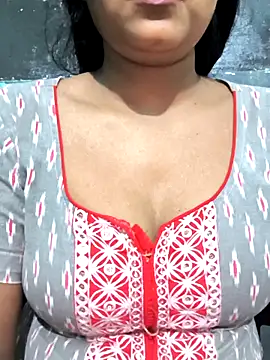 Snapshot of NEETU-89 chatting on 09/30/25, 03:23 NEETU-89 online show from 09/30/25, 03:23