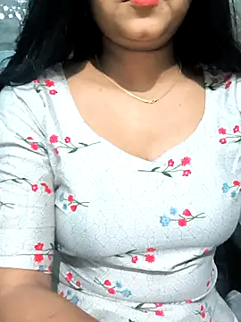 Snapshot of NEETU-89 chatting on 02/25/25, 02:47 NEETU-89 online show from 02/25/25, 02:47
