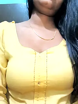 Snapshot of NEETU-89 chatting on 03/09/25, 03:43 NEETU-89 online show from 03/09/25, 03:43