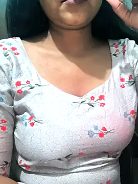Snapshot of NEETU-89 chatting on 03/15/25, 03:18 NEETU-89 online show from 03/15/25, 03:18