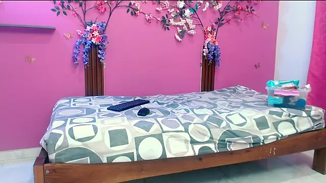 analdeepalejandra18 online show from 10/29/25, 07:13