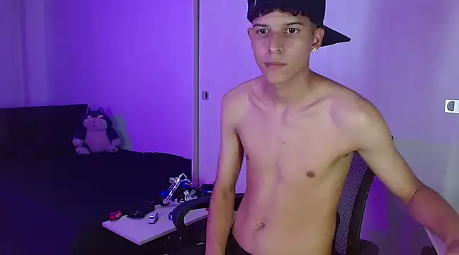 LiamGadiell online show from 02/09/25, 06:11