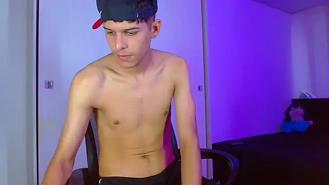 LiamGadiell online show from 01/07/25, 01:35