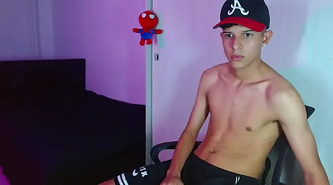 LiamGadiell online show from 02/12/25, 01:52