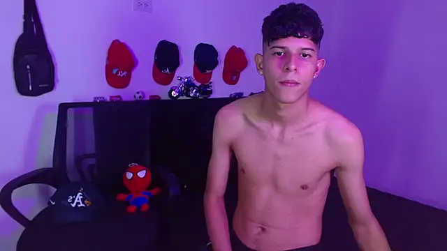 LiamGadiell online show from 02/25/25, 06:03