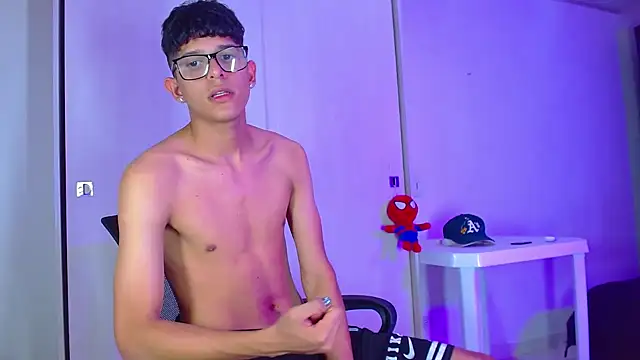 LiamGadiell online show from 03/01/25, 04:15