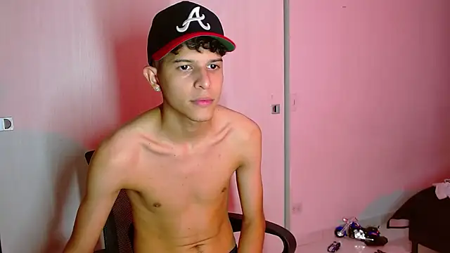 LiamGadiell online show from 03/11/25, 02:21