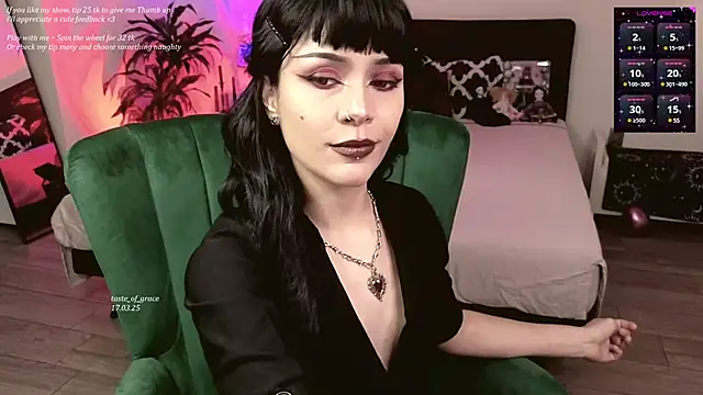 Snapshot of Taste_of_Grace chatting on 03/17/25, 05:27 Taste of Grace online show from 03/17/25, 05:27