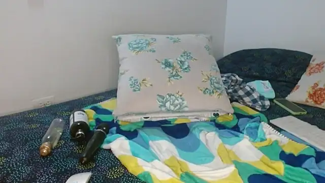 Vanessa Aniston online show from 03/17/25, 11:46