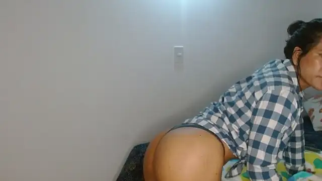 Vanessa Aniston online show from 09/29/25, 11:38