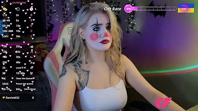 RedVelveten online show from 10/31/25, 08:00