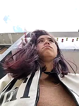 Alexandra 65 online show from 12/17/25, 02:44