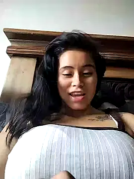 Alexandra 65 online show from 10/28/25, 03:55