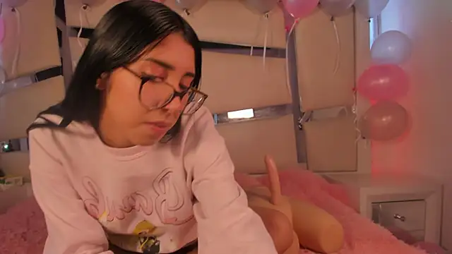 Snapshot of Mis__lola chatting on 10/14/25, 09:04 Mis  lola online show from 10/14/25, 09:04