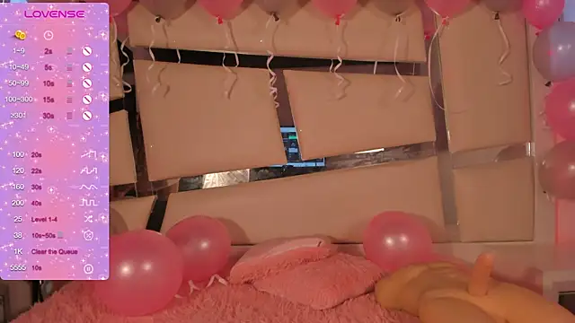 Snapshot of Mis__lola chatting on 10/10/25, 09:04 Mis  lola online show from 10/10/25, 09:04