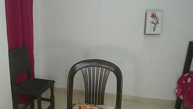 Snapshot of zahhysims chatting on 02/15/25, 12:54 zahhysims online show from 02/15/25, 12:54