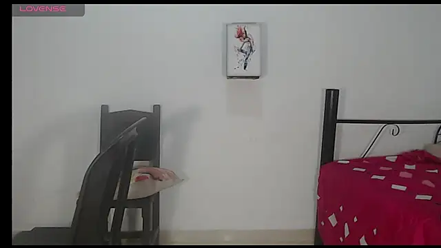Snapshot of zahhysims chatting on 02/11/25, 10:25 zahhysims online show from 02/11/25, 10:25