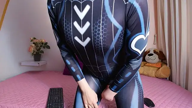 Angel shiny online show from 10/06/25, 09:15