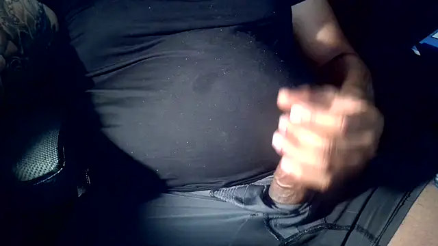 Snapshot of DesignedBalance25 chatting on 02/07/26, 04:42 DesignedBalance25 online show from 02/07/26, 04:42