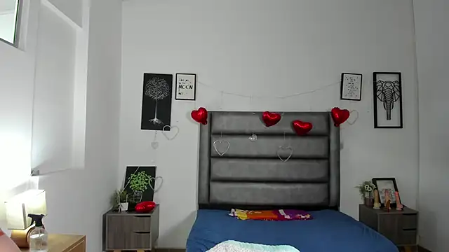 lauren rios7 online show from 03/21/26, 12:34