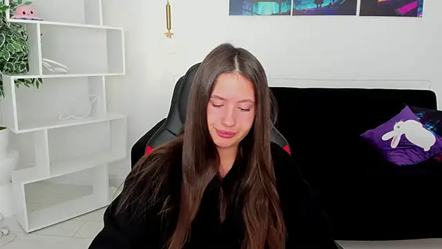 milaleoneli online show from 11/25/25, 03:07